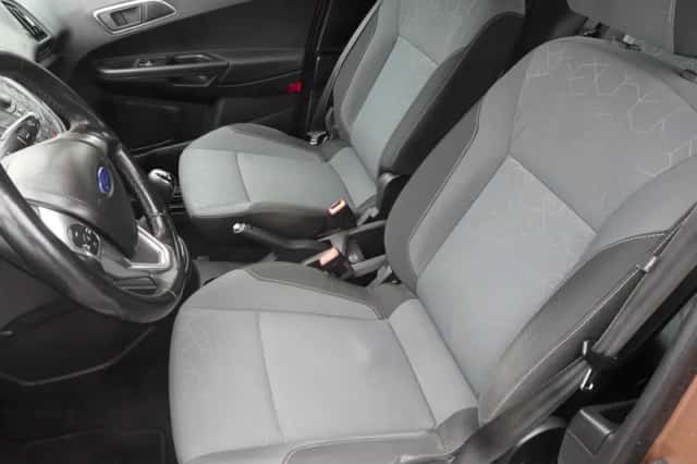 Ford B-Max (2014) thumbnail 6