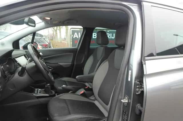 Opel Crossland (2018) thumbnail 6