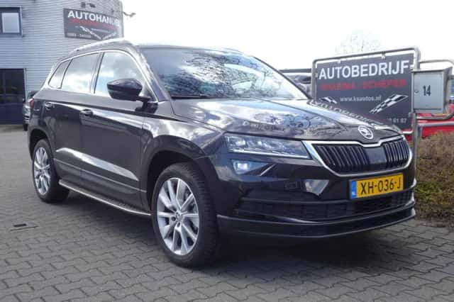 Škoda Karoq (2019) thumbnail 1