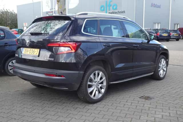 Škoda Karoq (2019) thumbnail 2