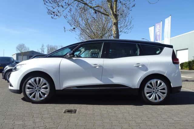 Renault Grand Scénic (2017) thumbnail 5