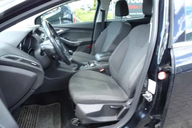 Ford Focus (2014) thumbnail 6