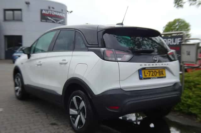 Opel Crossland (2021) thumbnail 3