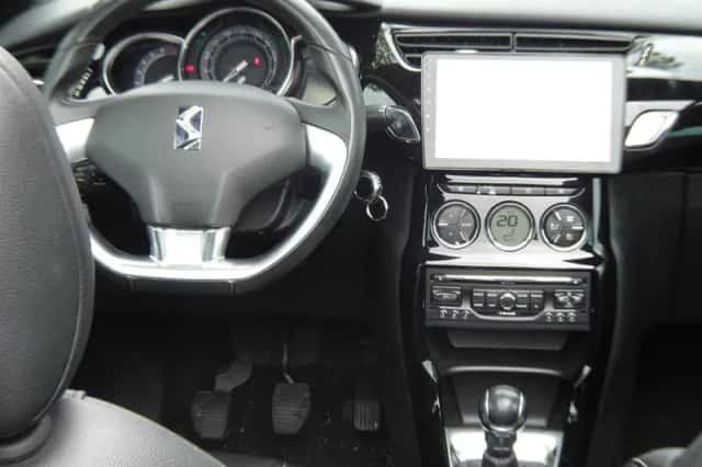 Citroën DS3 (2013) thumbnail 6
