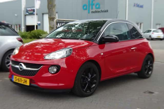 Opel Adam (2016) thumbnail 4