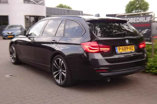 BMW 3-Serie (2018) thumbnail 3
