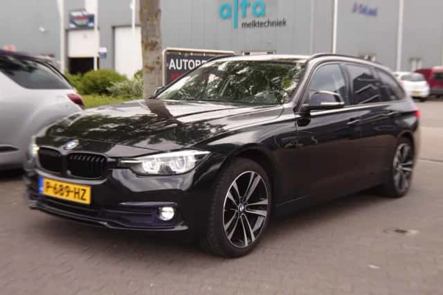 BMW 3-Serie (2018) thumbnail 4