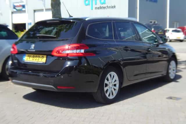 Peugeot 308 (2016) thumbnail 2