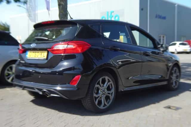 Ford Fiesta (2019) thumbnail 2