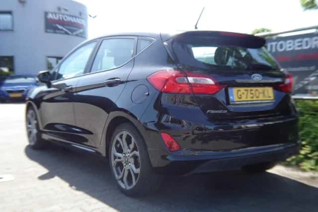 Ford Fiesta (2019) thumbnail 3