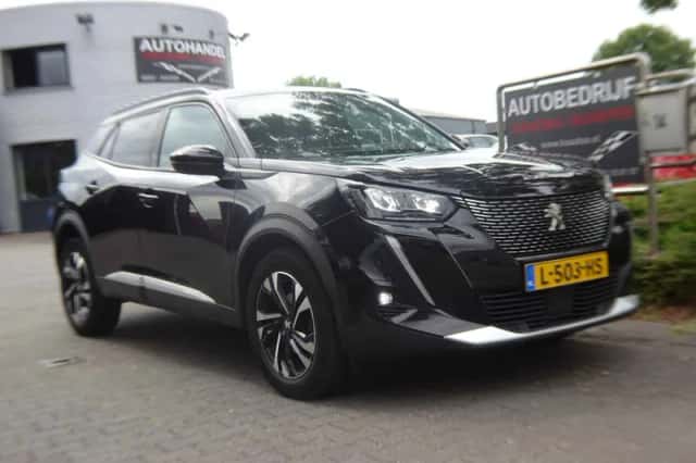 Peugeot 2008 (2021) thumbnail 1