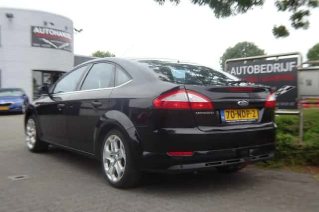 Ford Mondeo (2010) thumbnail 3