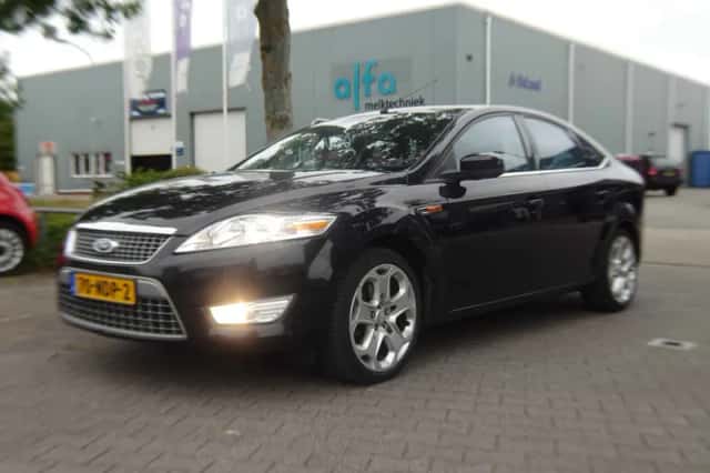 Ford Mondeo (2010) thumbnail 4