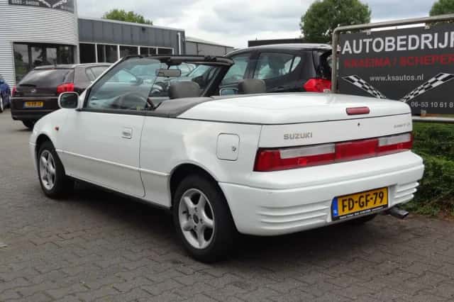Suzuki Swift (1994) thumbnail 3