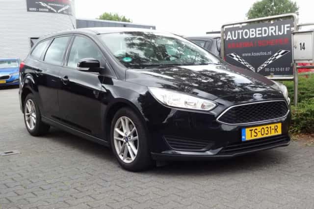 Ford Focus (2017) thumbnail 1