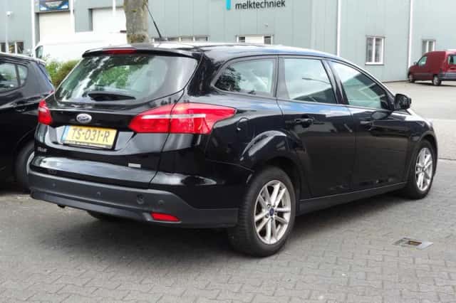 Ford Focus (2017) thumbnail 2