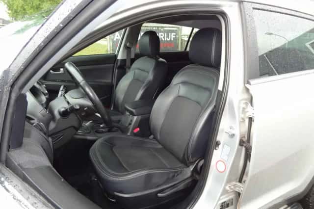 Kia Sportage (2012) thumbnail 6