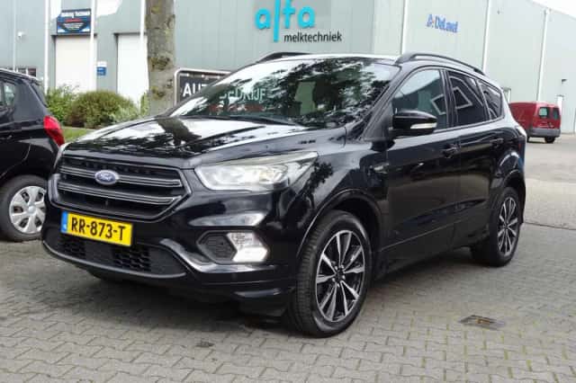 Ford Kuga (2018) thumbnail 4