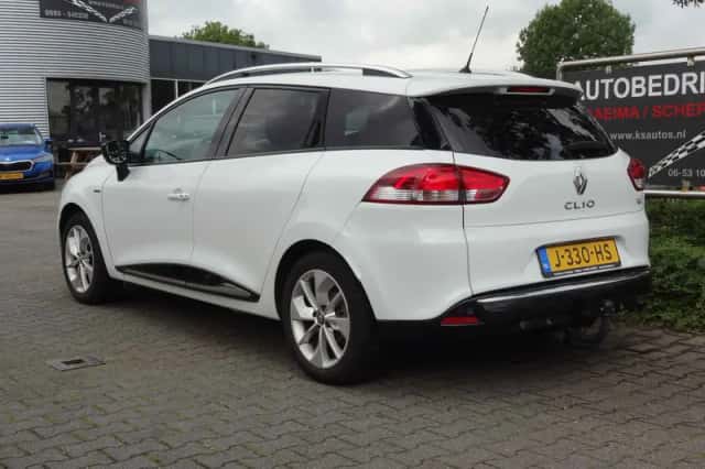 Renault Clio (2016) thumbnail 3