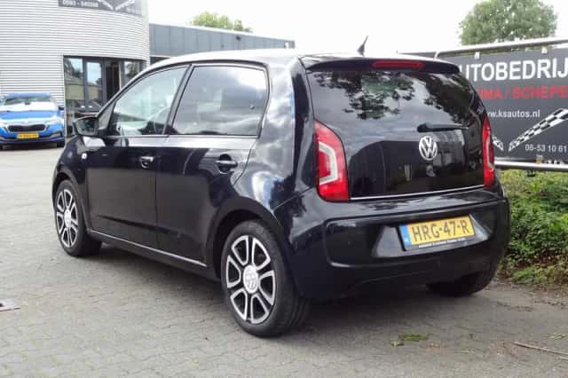 Volkswagen Up! (2013) thumbnail 3