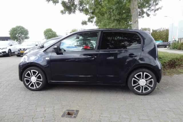 Volkswagen Up! (2013) thumbnail 5