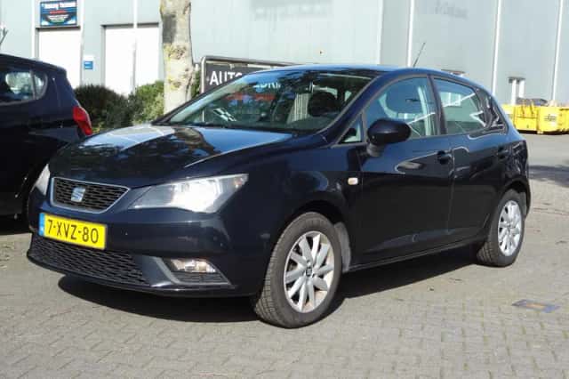 SEAT Ibiza (2014) thumbnail 4