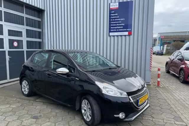 Peugeot 208 (2014) thumbnail 1