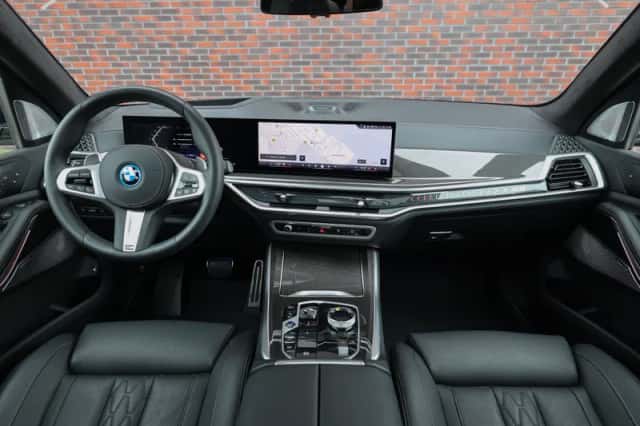 BMW X5 (2025) thumbnail 4
