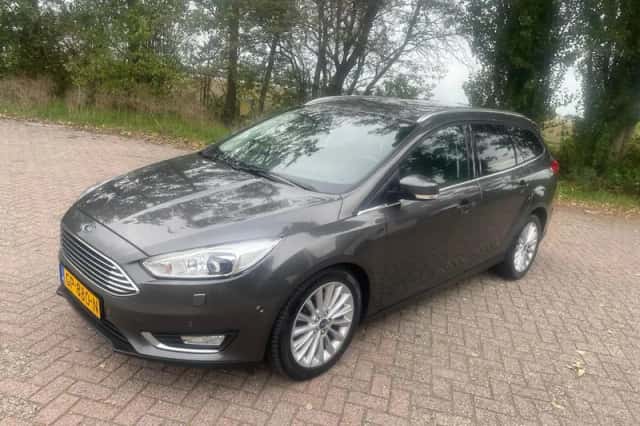 Ford Focus (2015) thumbnail 1