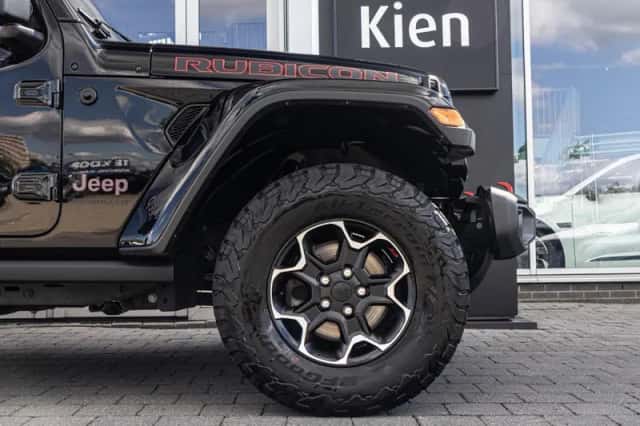 Jeep Wrangler (2024) thumbnail 3