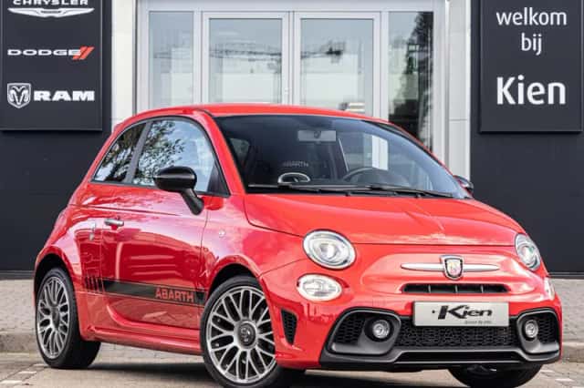 Abarth 595 (2018) thumbnail 1