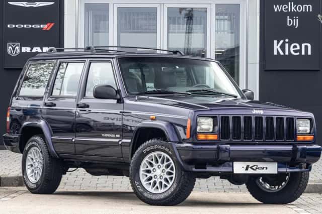 Jeep Cherokee (1999) thumbnail 1