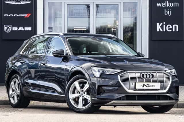 Audi e-tron (2019) thumbnail 1