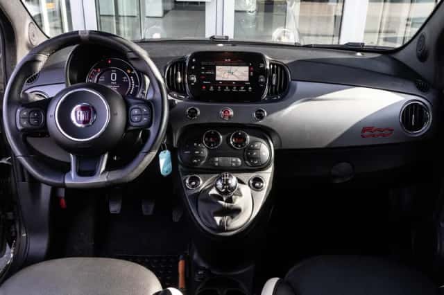 Fiat 500 (2018) thumbnail 2