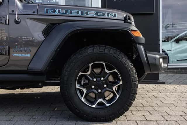 Jeep Wrangler (2021) thumbnail 6
