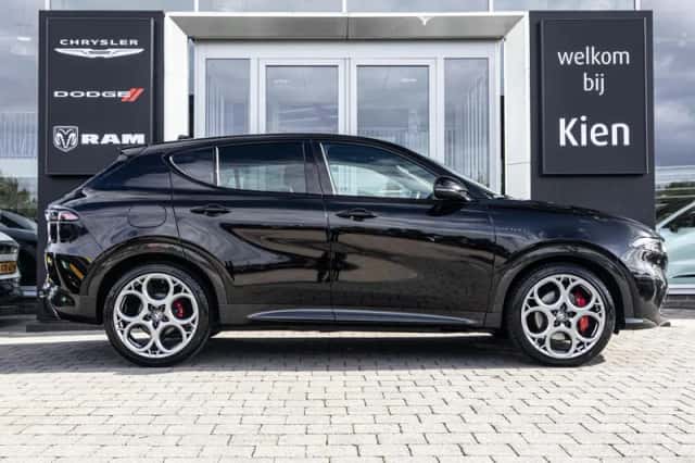 Alfa Romeo Tonale (2023) thumbnail 3