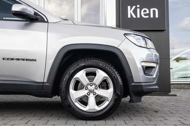 Jeep Compass (2019) thumbnail 5