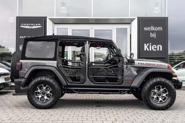 Jeep Wrangler (2019) thumbnail 4