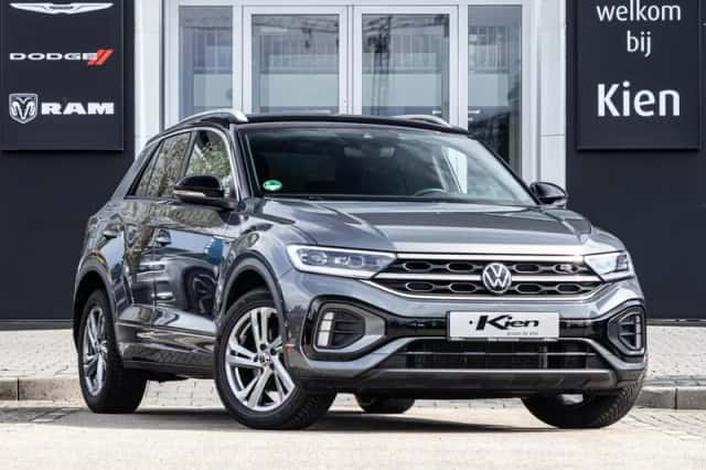 Volkswagen T-Roc (2023) thumbnail 1