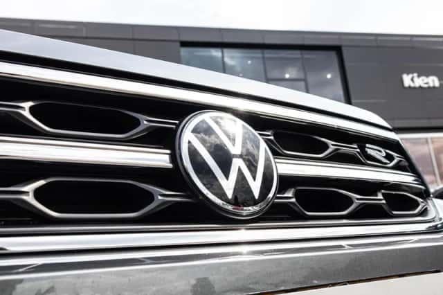 Volkswagen T-Roc (2023) thumbnail 5