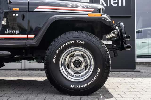 Jeep CJ (1969) thumbnail 5