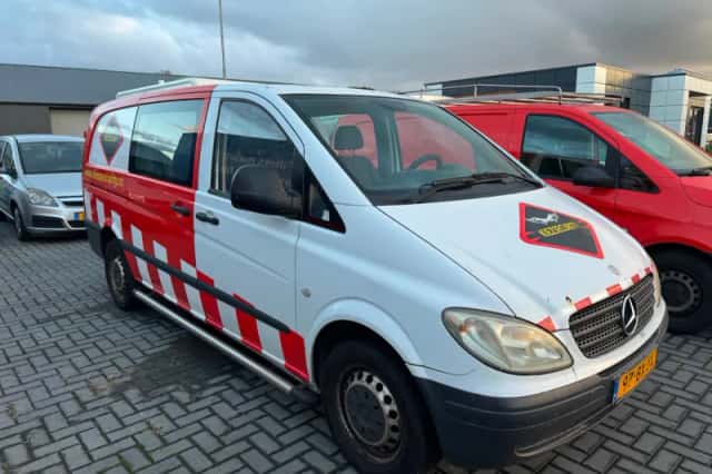 Mercedes-Benz Vito (2006) thumbnail 2