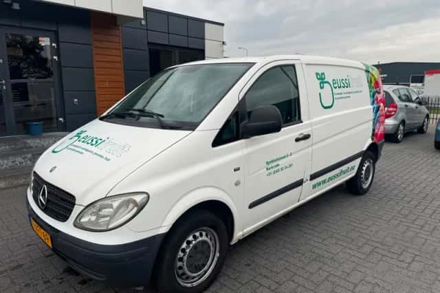 Mercedes-Benz Vito (2009) thumbnail 1