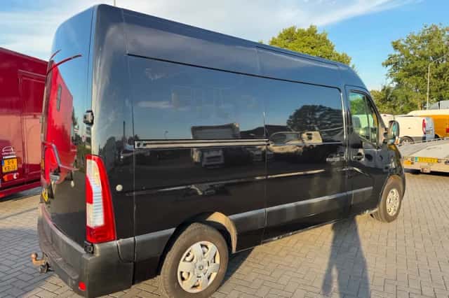 Renault Master (2015) thumbnail 3