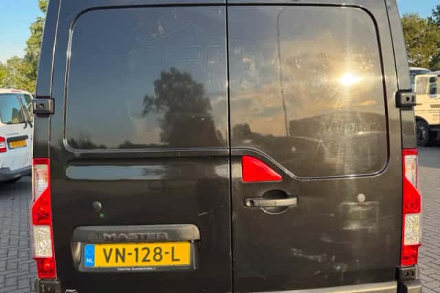 Renault Master (2015) thumbnail 5
