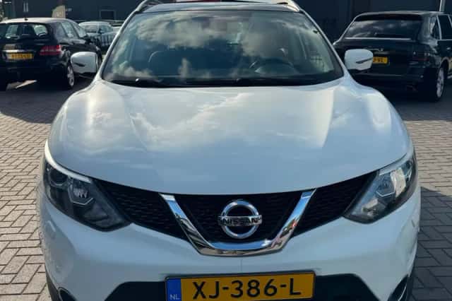 Nissan Qashqai (2016) thumbnail 2