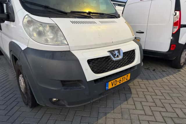 Peugeot Boxer (2013) thumbnail 4