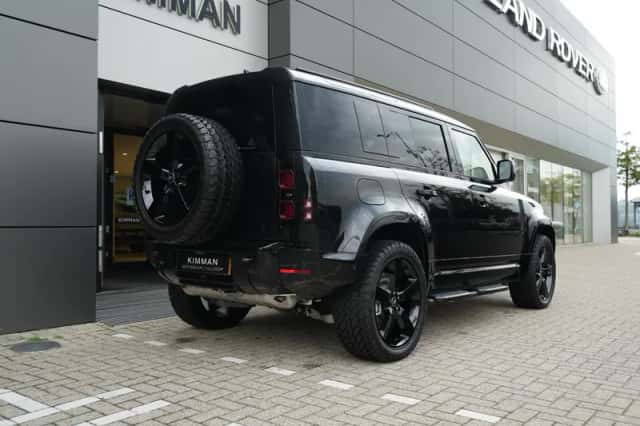 Land Rover Defender (2025) thumbnail 4