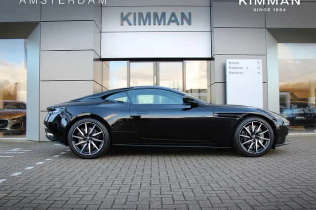 Aston Martin DB11 (2022) thumbnail 1