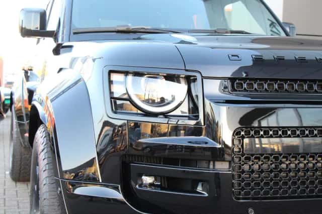 Land Rover Defender (2026) thumbnail 5